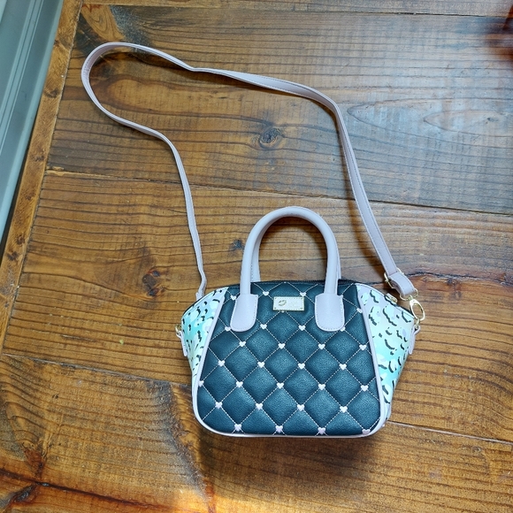 Betsy Johnson cross body - Picture 2 of 4